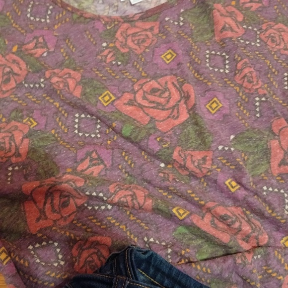 LuLaRoe Tops - Beautiful soft Lularoe Irma XXL Bnwt purple rose